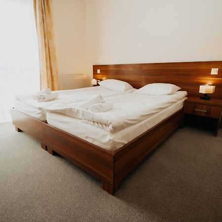 Noclegi - Apartamenty Zolynianka ภายนอก รูปภาพ