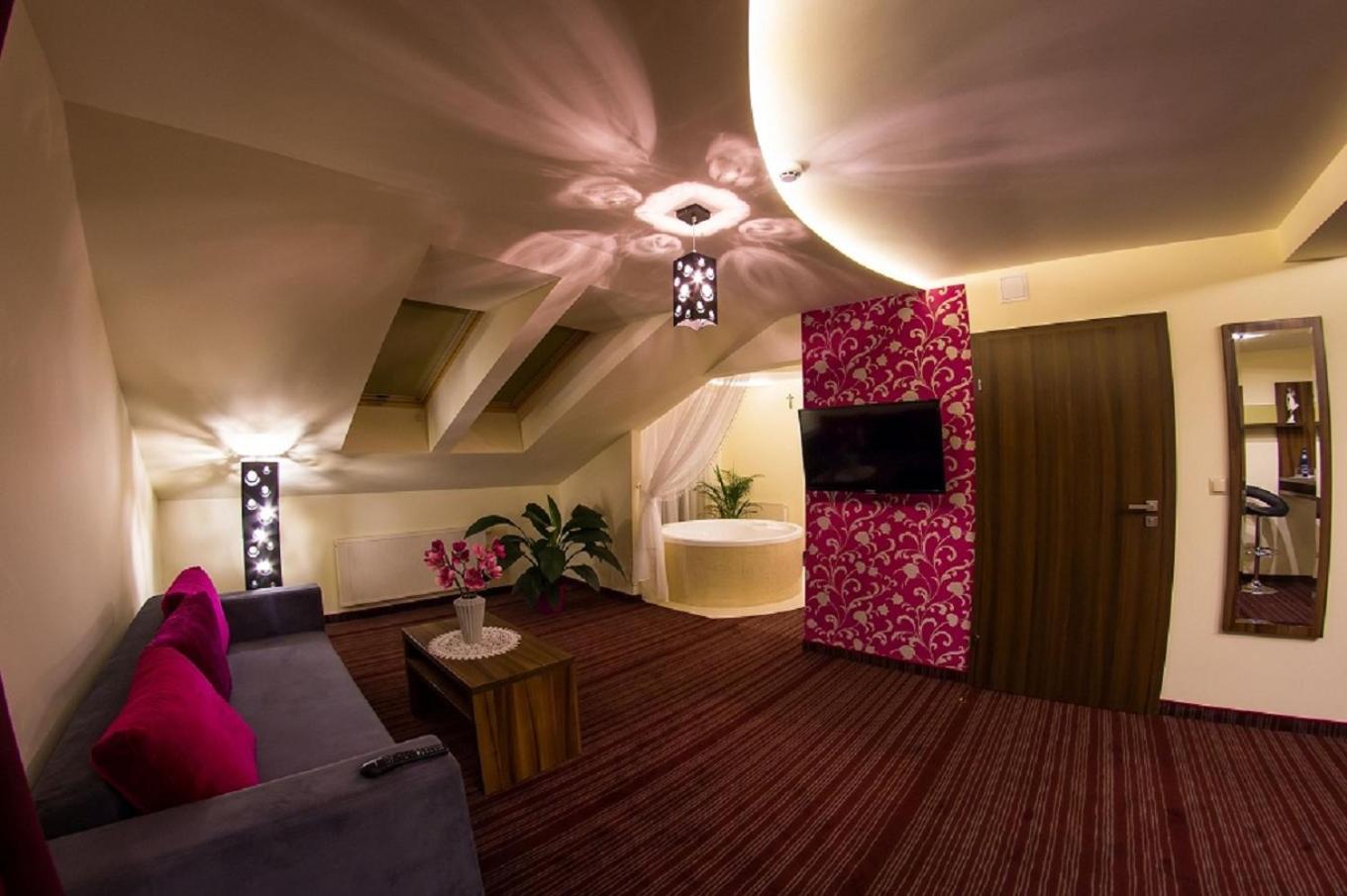 Noclegi - Apartamenty Zolynianka ภายนอก รูปภาพ