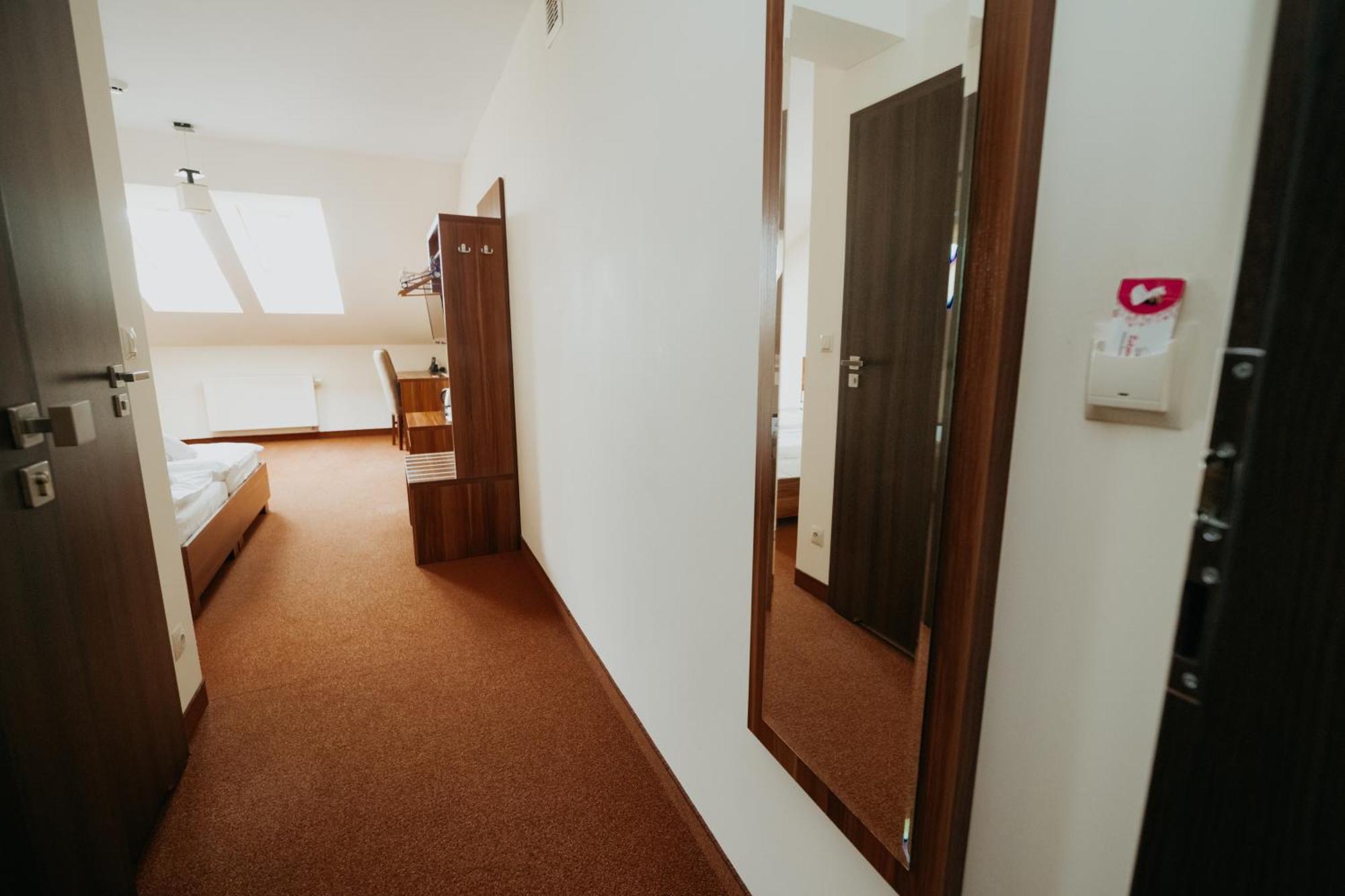Noclegi - Apartamenty Zolynianka ภายนอก รูปภาพ