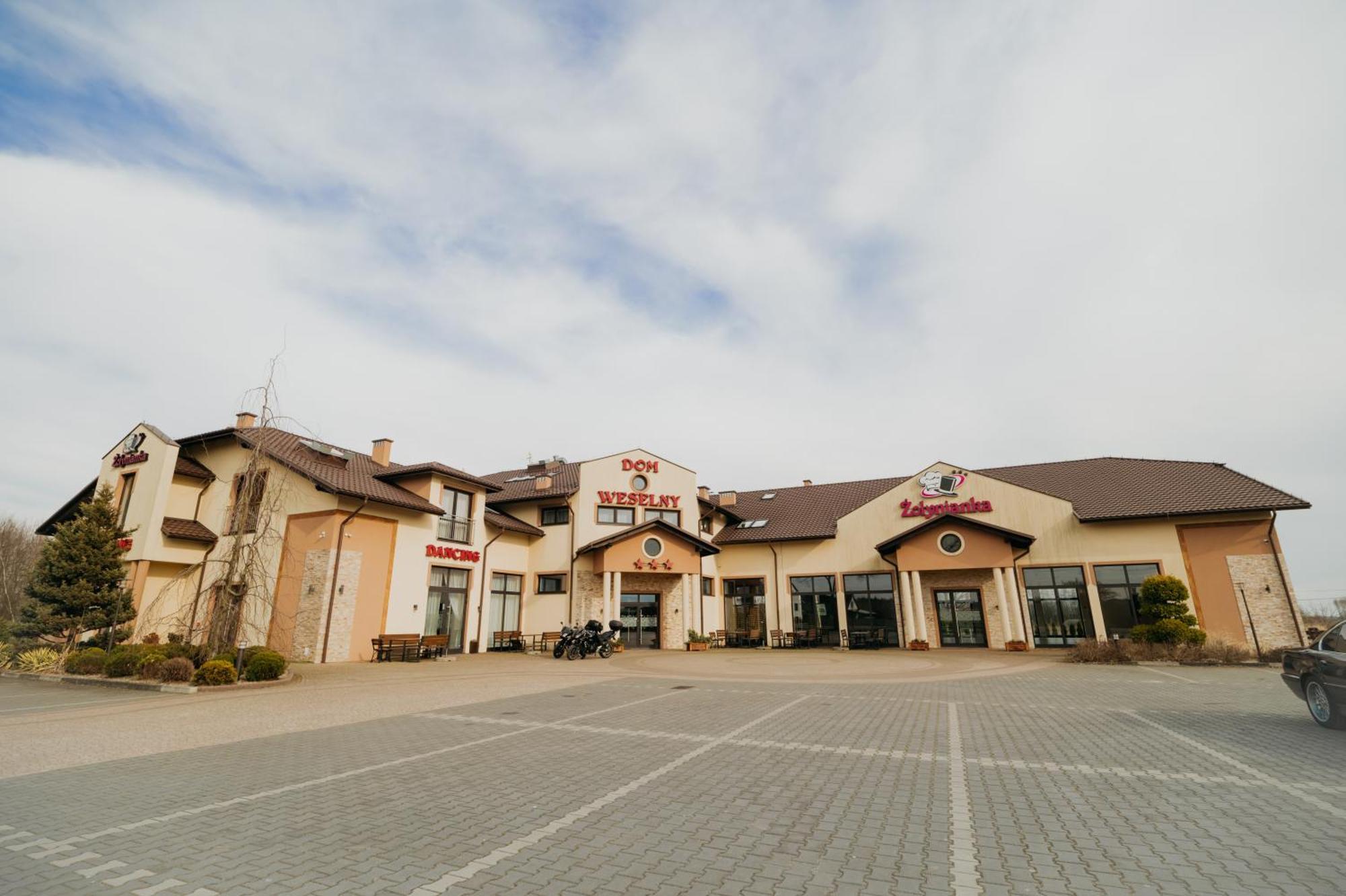 Noclegi - Apartamenty Zolynianka ภายนอก รูปภาพ