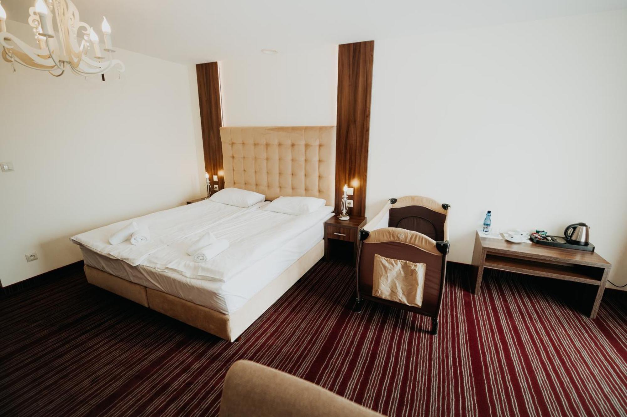 Noclegi - Apartamenty Zolynianka ภายนอก รูปภาพ